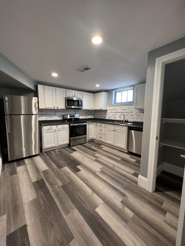 Foto principal - 1615 10th Ave