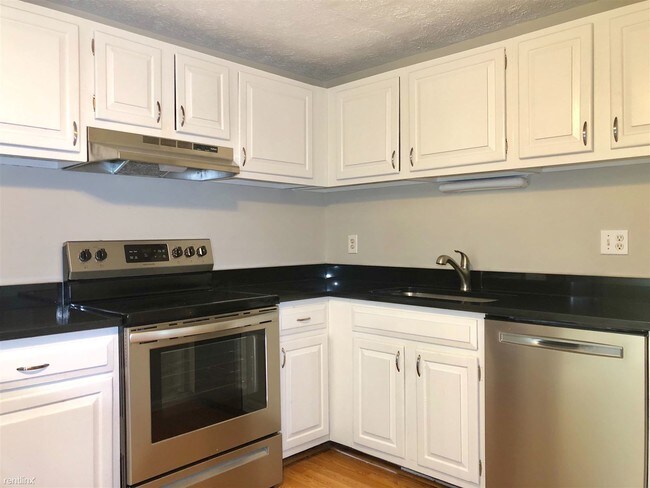 Foto del edificio - 3 br, 1.5 bath House - 4 Hallfield Ct