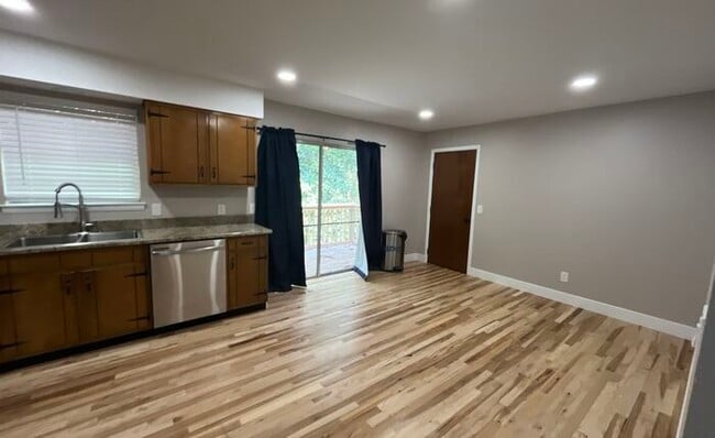 Building Photo - 4411 Comet Trail