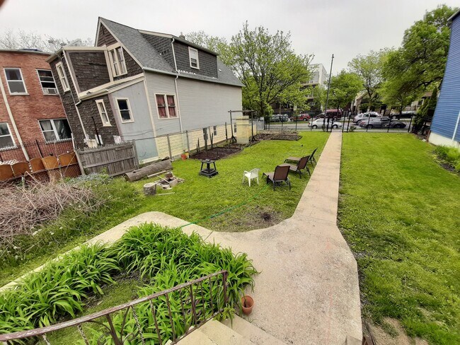 Building Photo - 1746 N Kedzie Ave