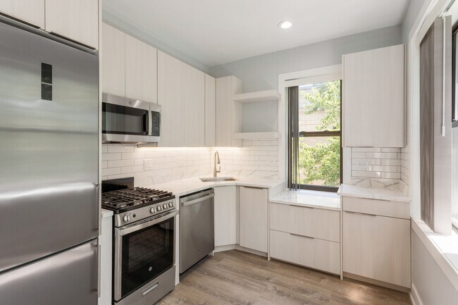 Foto del edificio - 1320 W Birchwood Ave