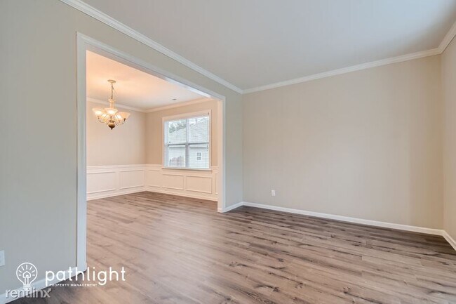 Building Photo - 4 br, 2.5 bath House - 3631 Lanier Drive UNIT