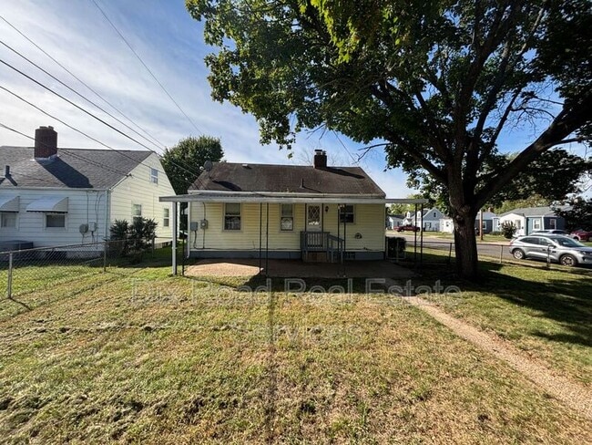 Building Photo - 2604 Hilda Ave