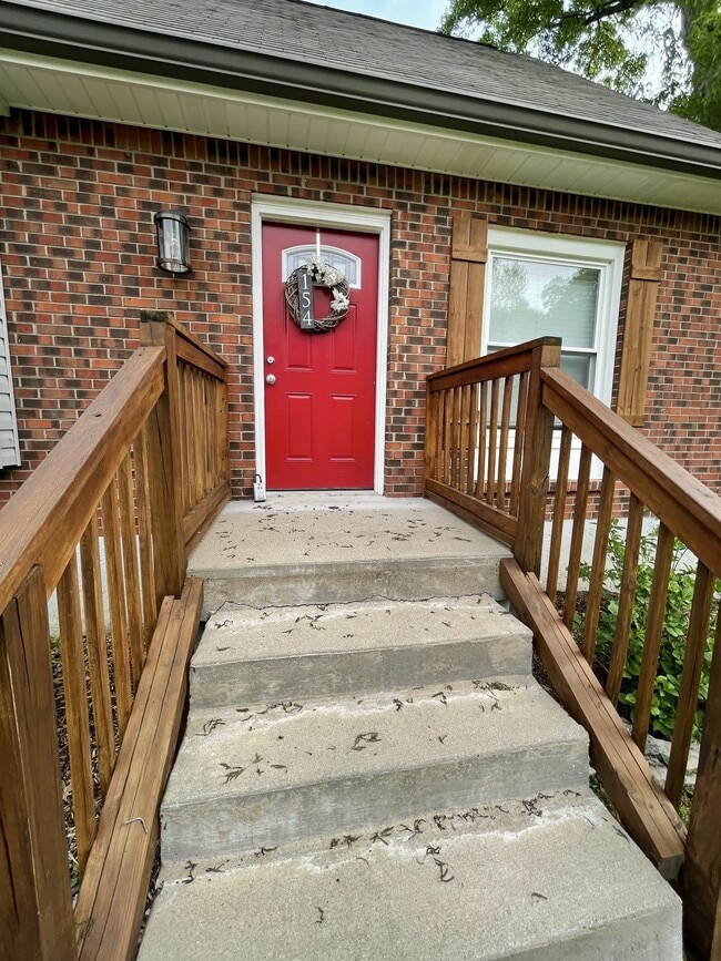 Building Photo - 154 Lucy Dr