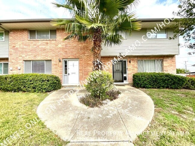 Building Photo - 103 W Silver Sands Dr