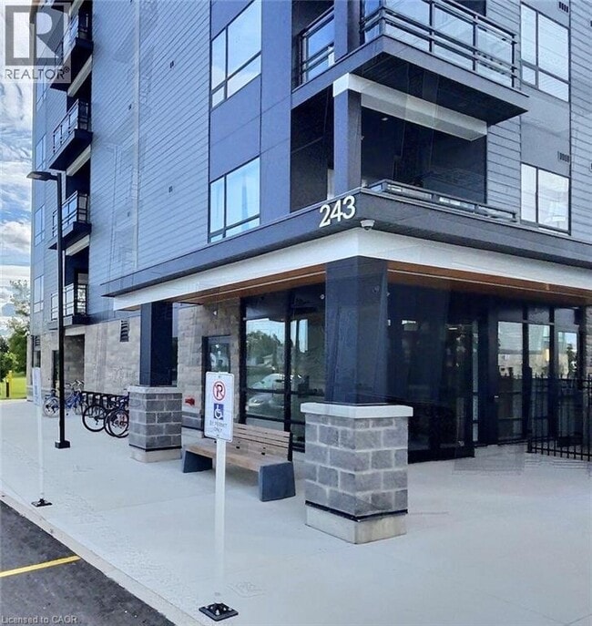 Building Photo - 243 Northfield Dr E