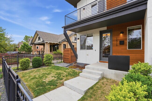 Building Photo - $3,840.95 - 3 Bed, 2.5 Bath Townhome In Denver with Central AC and Outdoor Space!