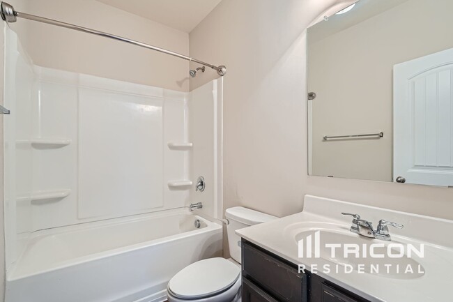 Building Photo - 5123 Rapahoe Trail