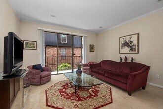 Building Photo - 2400 N Braeswood Blvd