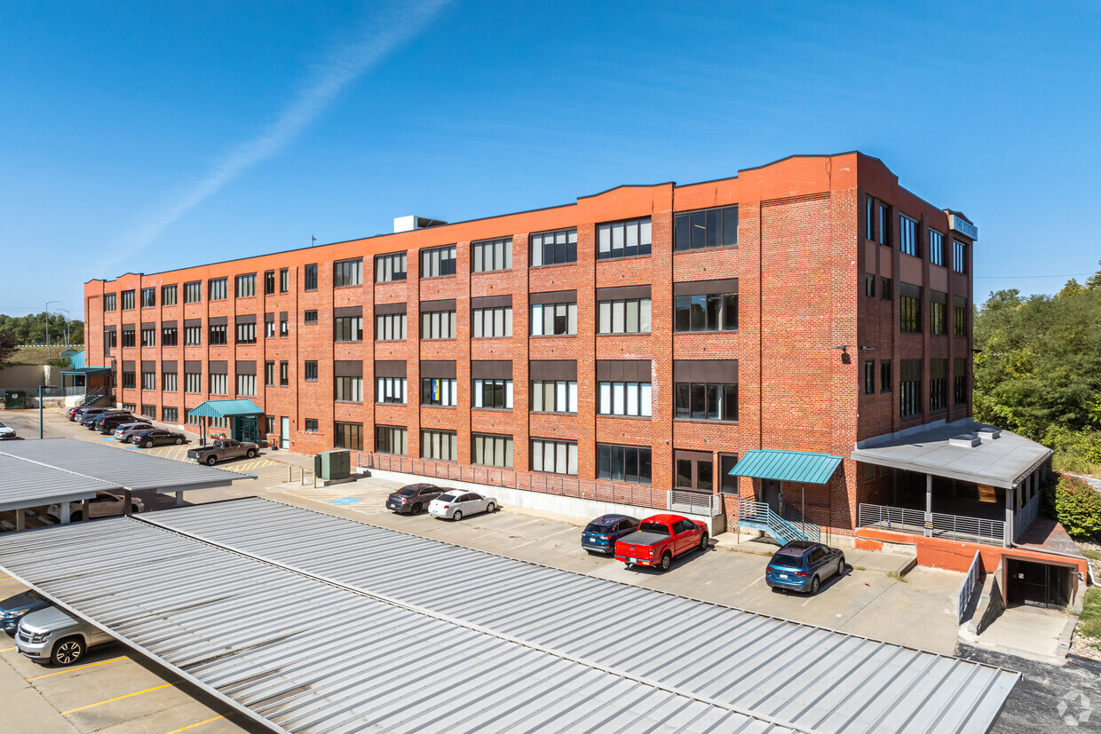 Primary Photo - The Station Lofts at the Riverfront