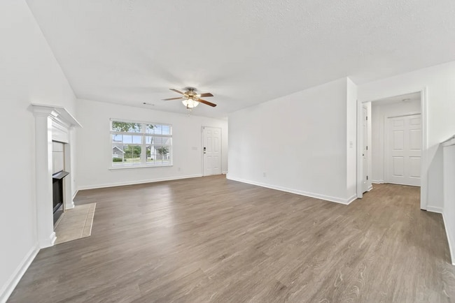 Foto del edificio - 1036 Monticello Pl