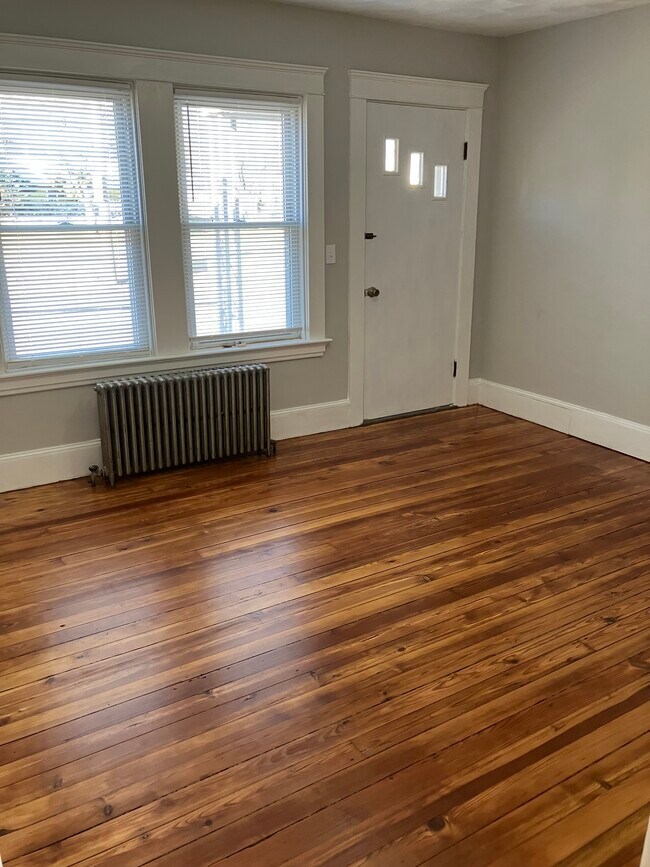 Building Photo - 23 West St