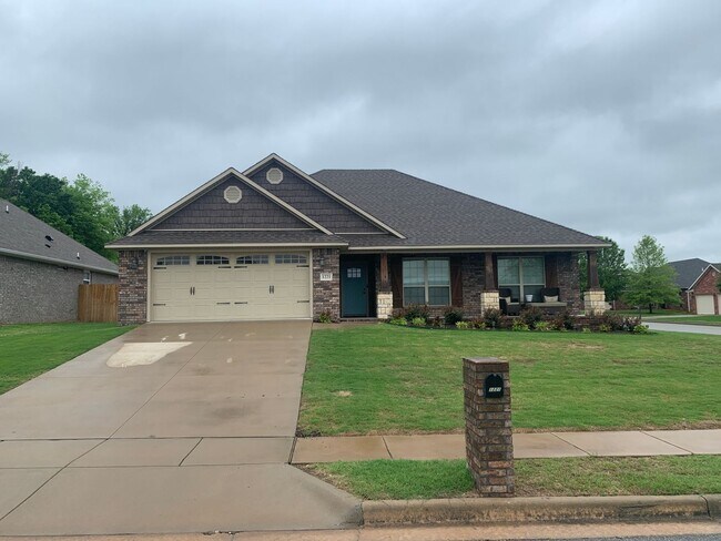 Foto del edificio - Beautiful 3 Bedroom Home in Prairie Grove,...