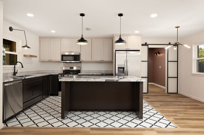 Foto del edificio - A Fresh Start on Orchid Ave!