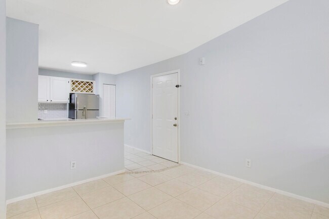 Foto del edificio - 1780 Palm Cove Blvd