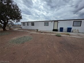 Building Photo - 1121 Pawnee Ln
