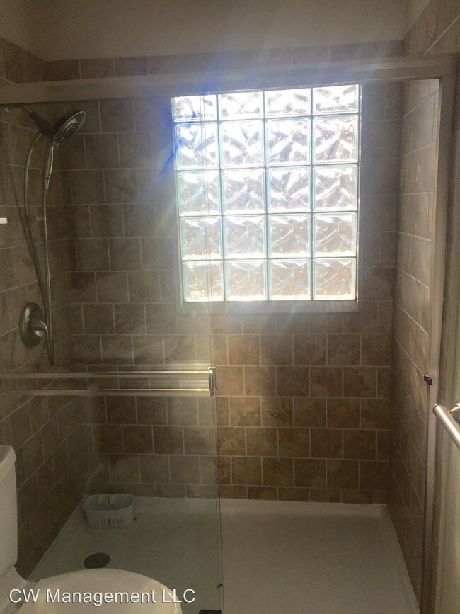 Foto del edificio - 3 br, 1 bath House - 6401 E 153rd St