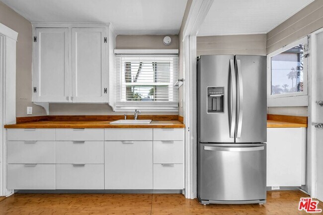Foto del edificio - 609-602 Milwood Ave