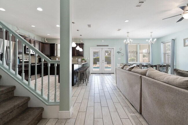 Building Photo - 94 Dolphin St