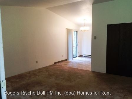 Building Photo - 108 E Henni Rd