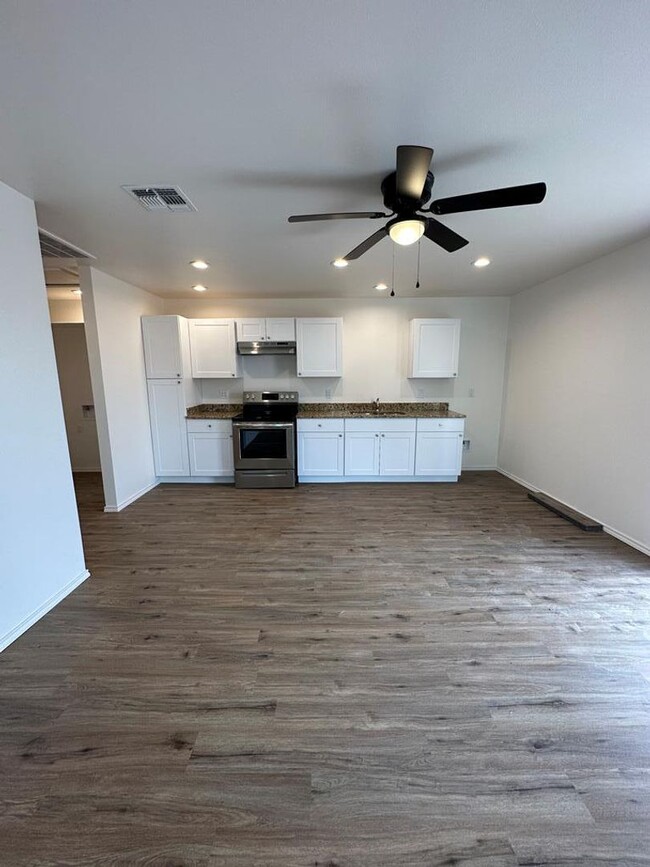 Building Photo - COMING JANUARY - Newly Built Duplex Availa...