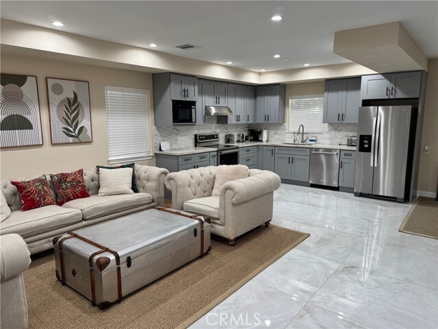 Foto del edificio - 106 E Linda Vista Ave