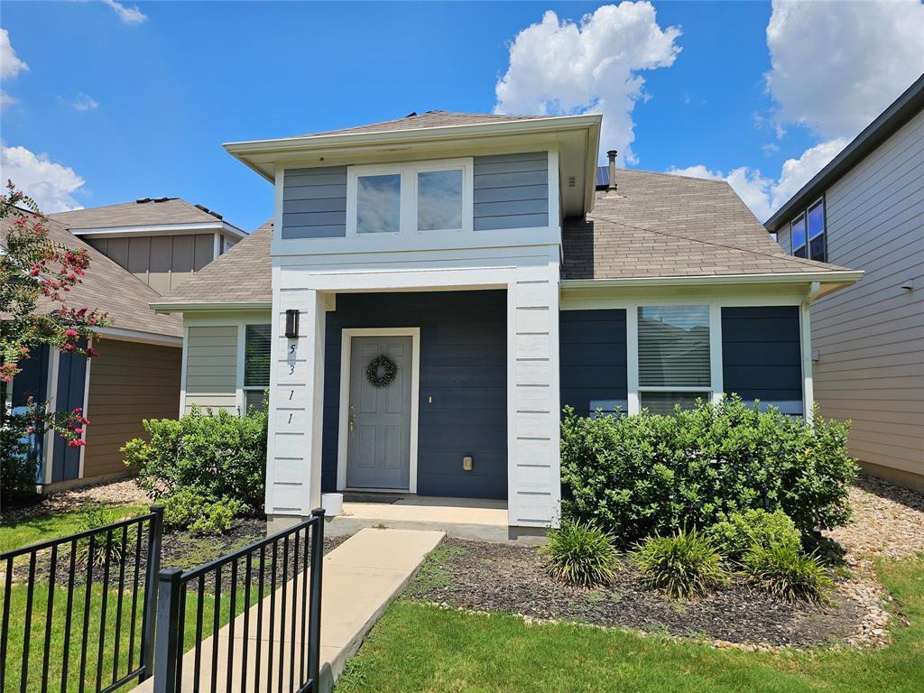 Foto principal - 5311 Golden Canary Ln