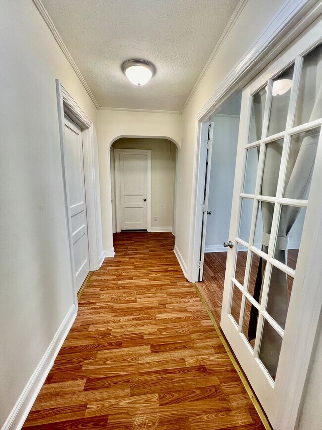 Building Photo - Move-In Ready 3-Bedroom Home with Modern Kitchen & Private Outdoor Oasis!