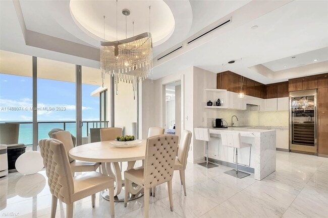 Building Photo - 2 br, 2.5 bath Condo - 9703 Collins Ave # ...