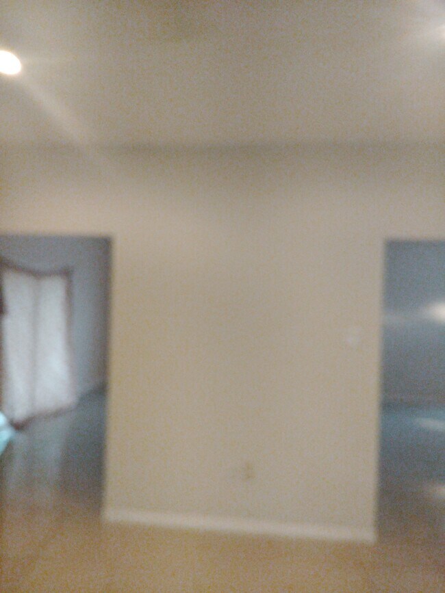 Foto del edificio - 446 Rivergrove Dr