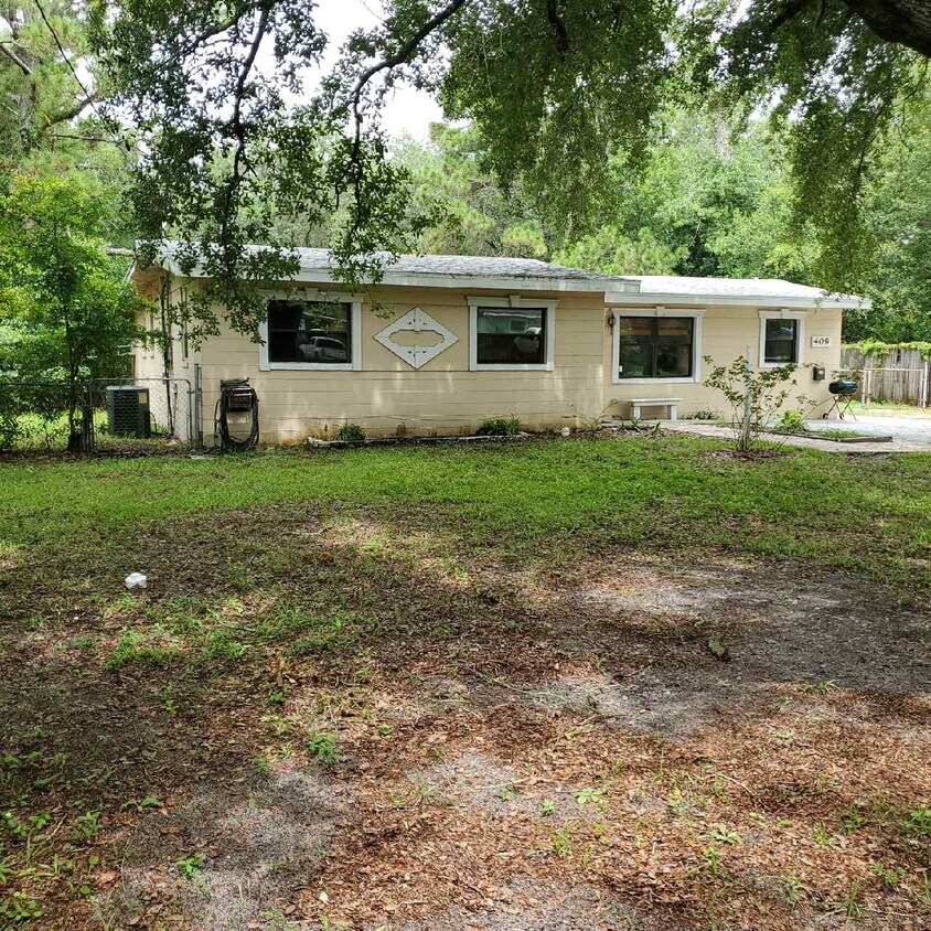 Primary Photo - 409 S 15th St