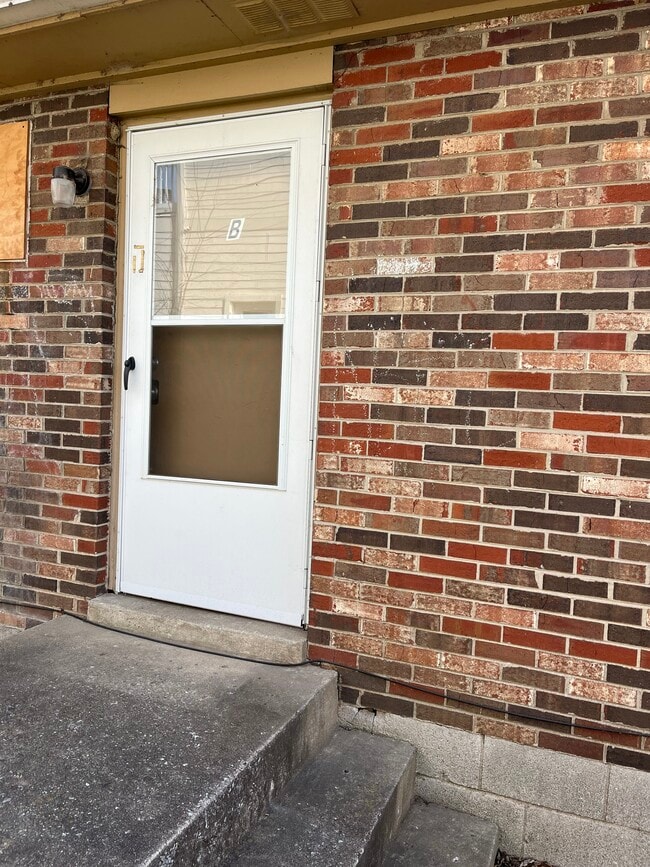 Building Photo - 1722 4th Ave N