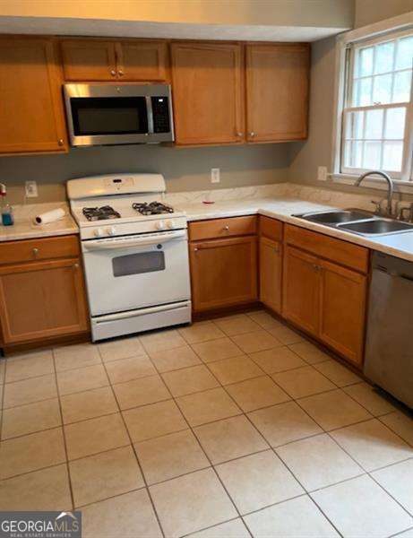 Building Photo - 1370 Kennesaw Trace Ct