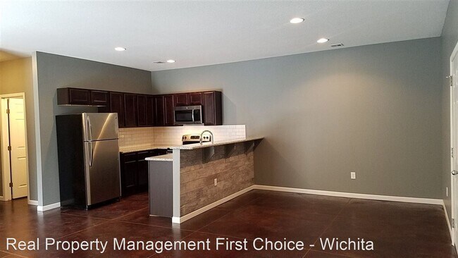 Foto del edificio - 3 br, 2 bath House - 5293 N Cypress Cir