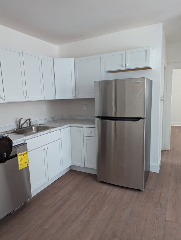 Foto principal - 152 Oak St