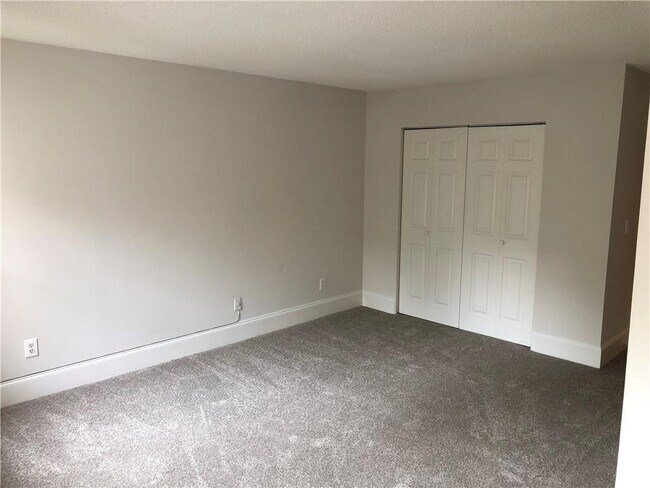 Building Photo - 1407 Huntingdon Chase