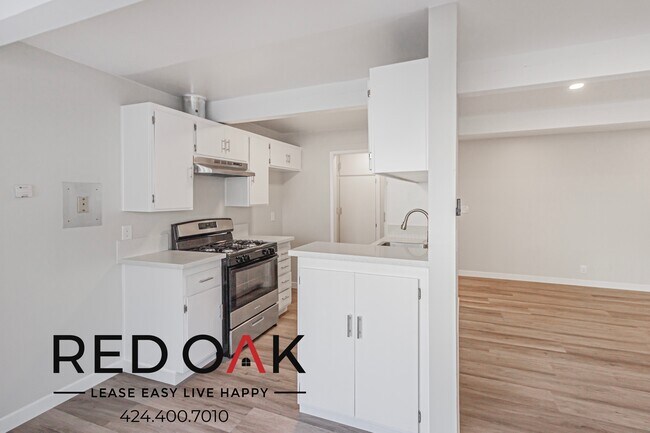 Foto del edificio - Sun-Drenched One Bedroom with Stainless St...