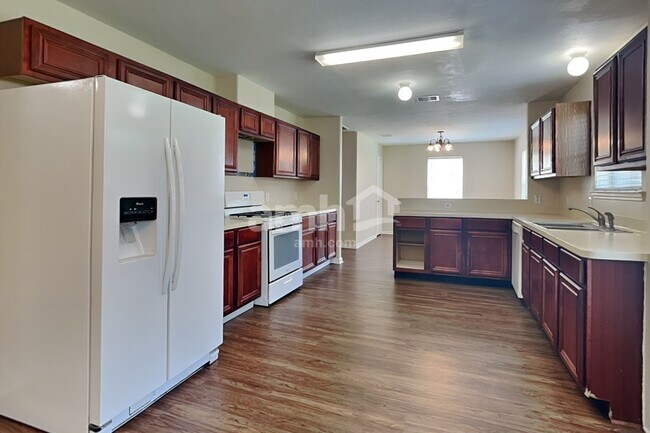 Foto del edificio - 19342 Little Pine Ln