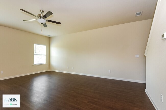 Building Photo - 153 Innis Brk Cir SW