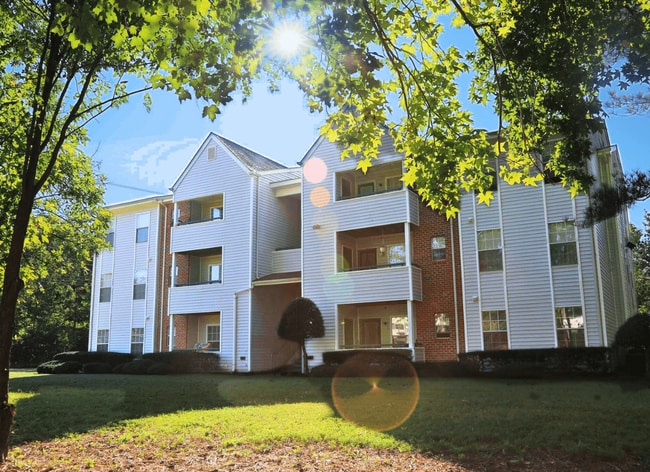 Building Photo - Magruder Run