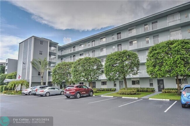 Foto del edificio - 2226 N Cypress Bend Dr