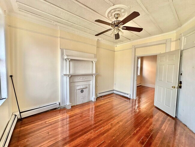 Foto del edificio - 319 8th St