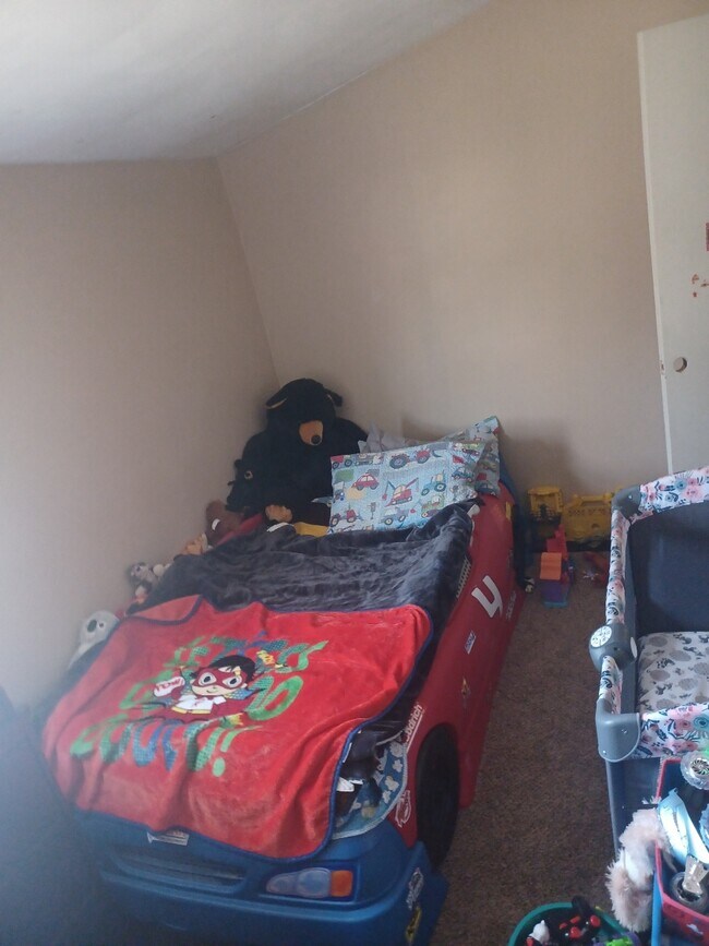 903 Glendale Dr, Endicott, NY 13760 House Rental in Endicott, NY