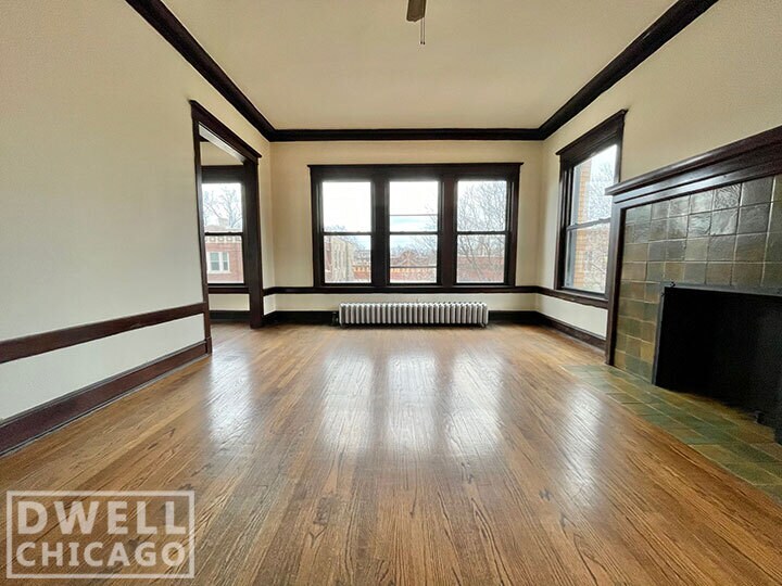 Foto principal - 2414 N Sawyer Ave