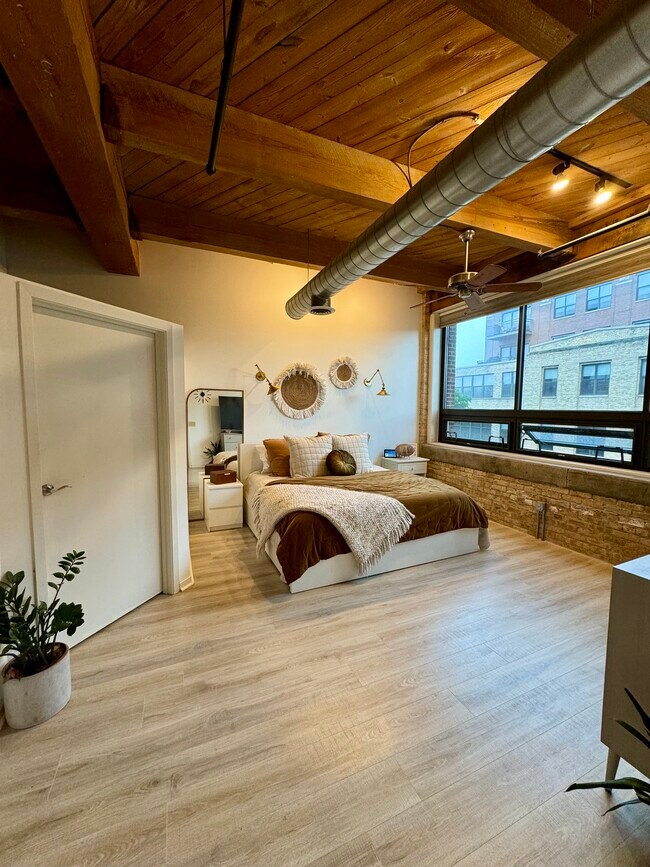 Foto del edificio - 234 E Reservoir Ave