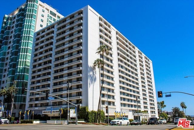 Foto del edificio - 10390 Wilshire Blvd