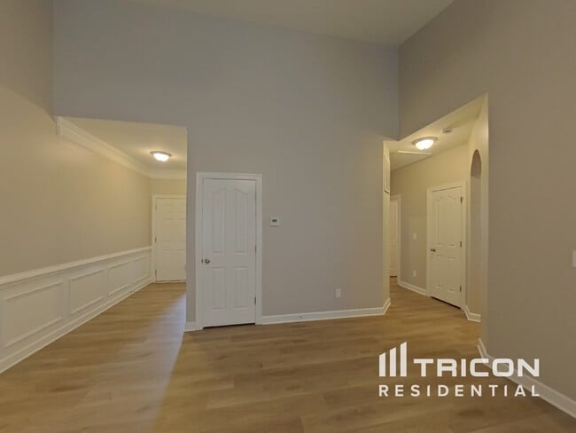 Foto del edificio - 559 Clearwater Dr