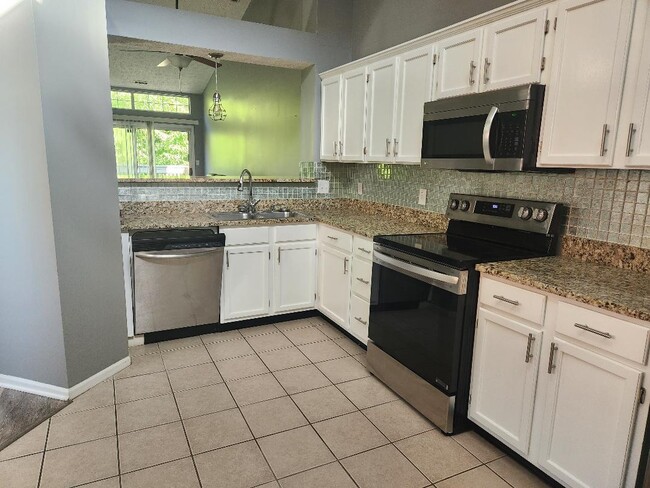 Building Photo - 3708 Magenta Ln