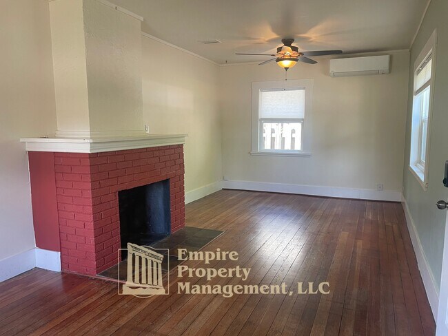 Foto del edificio - 1292 Monroe St