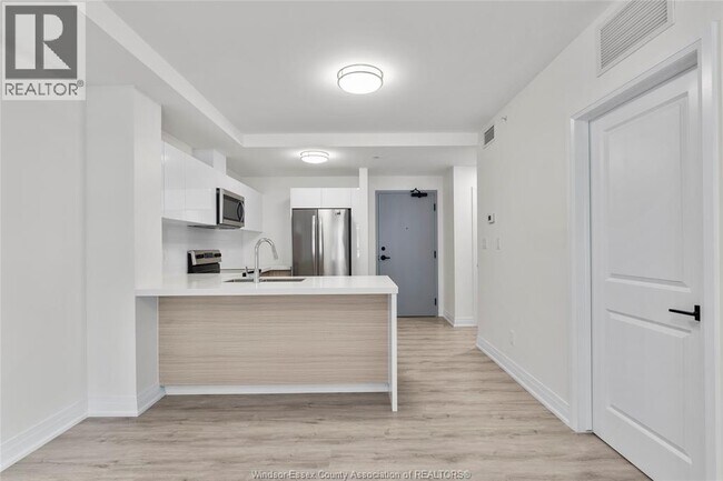 Building Photo - 3340 Stella Crescent